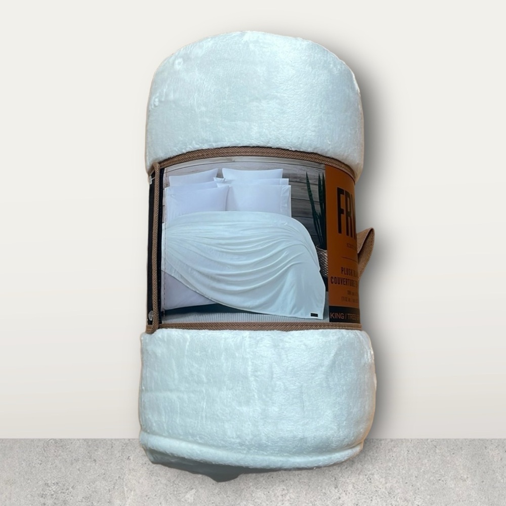 Frye - Soft Plush Blanket